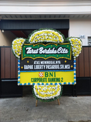 Papan Bunga Duka di Moya