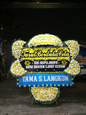 Papan Bunga Duka di Moya