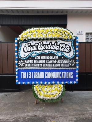 Papan Bunga Duka di Moya